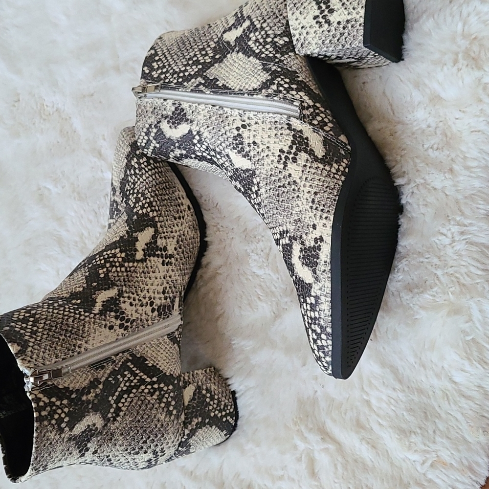 Nwot Madden Girl boots - Picture 4 of 7